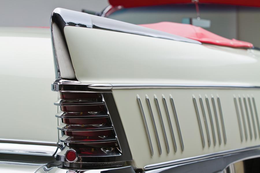 Детали экстерьера Buick Limited Convertible 1958 года  (фото 38 из 57)